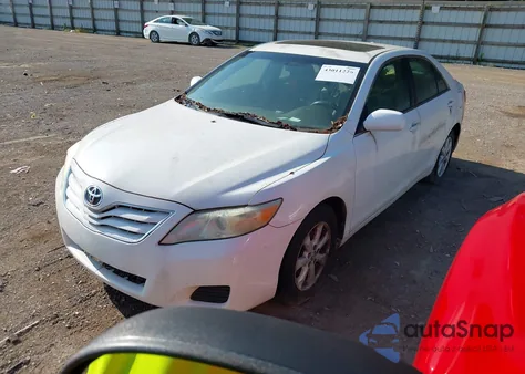 2010 Toyota Camry Se/Le/Xle z USA, uszkodzony, nr VIN 4T1BF3EK4AU536328